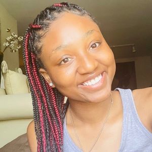 Meet your Posher, Eyndia